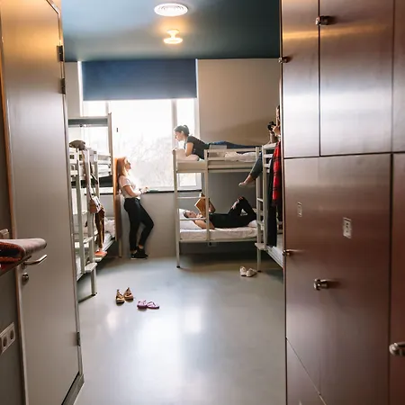 Clinknoord Hostel