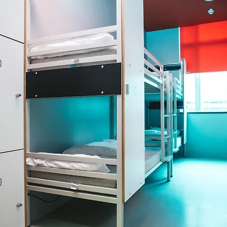 Hostel Clinknoord *