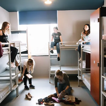 Hostel Clinknoord *
