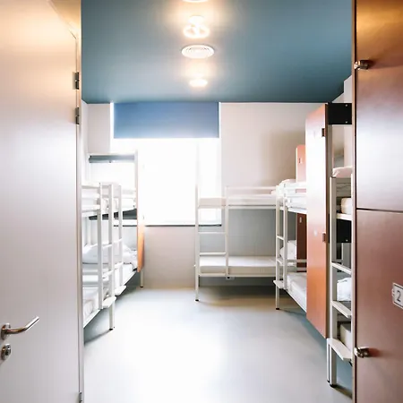 كلينك نورد هوستل بيت شباب