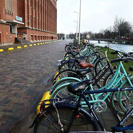 Clinknoord Hostel