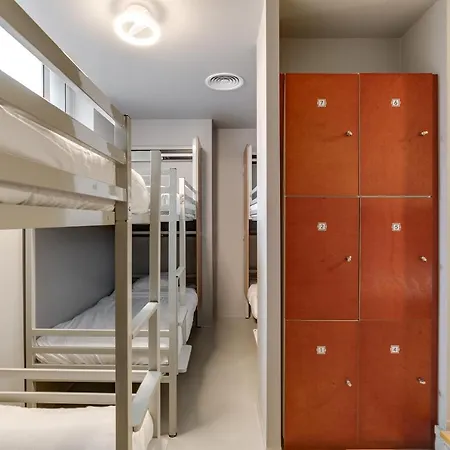 Clinknoord Hostel * Amsterdam