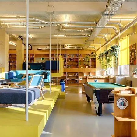 Clinknoord Hostel