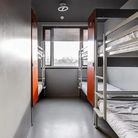 Clinknoord Hostel *