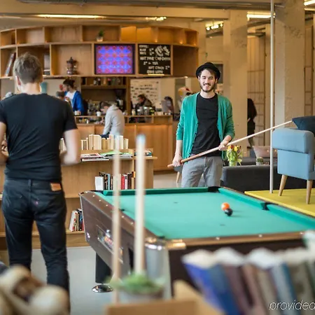 Hostel Clinknoord *